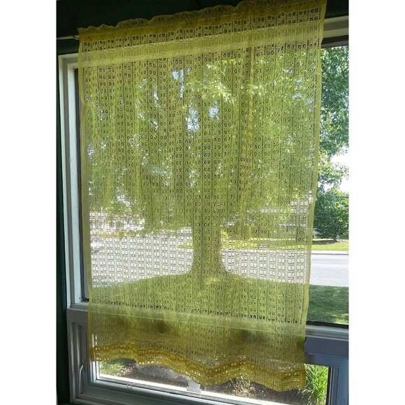 Vintage 70s curtain, bright yellow, net mesh, open weave single panel - Picture 2 of 9